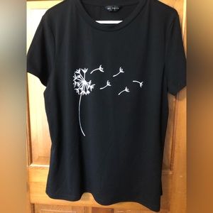 Black Short sleeved top with a wishy on front !